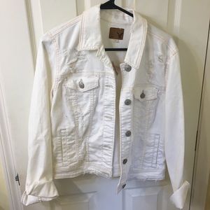 American Eagle distressed denim jacket